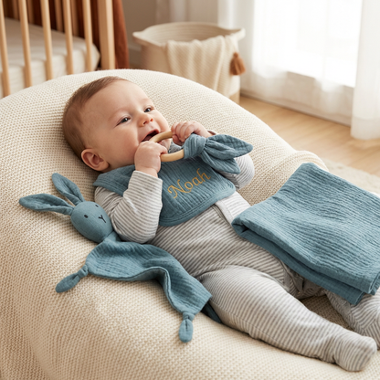 Personalized 4-Piece Newborn Gift Set – Muslin, Teething Ring & Bib (100% Cotton)