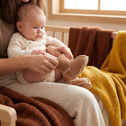 Lined baby winter sock shoes in suede look