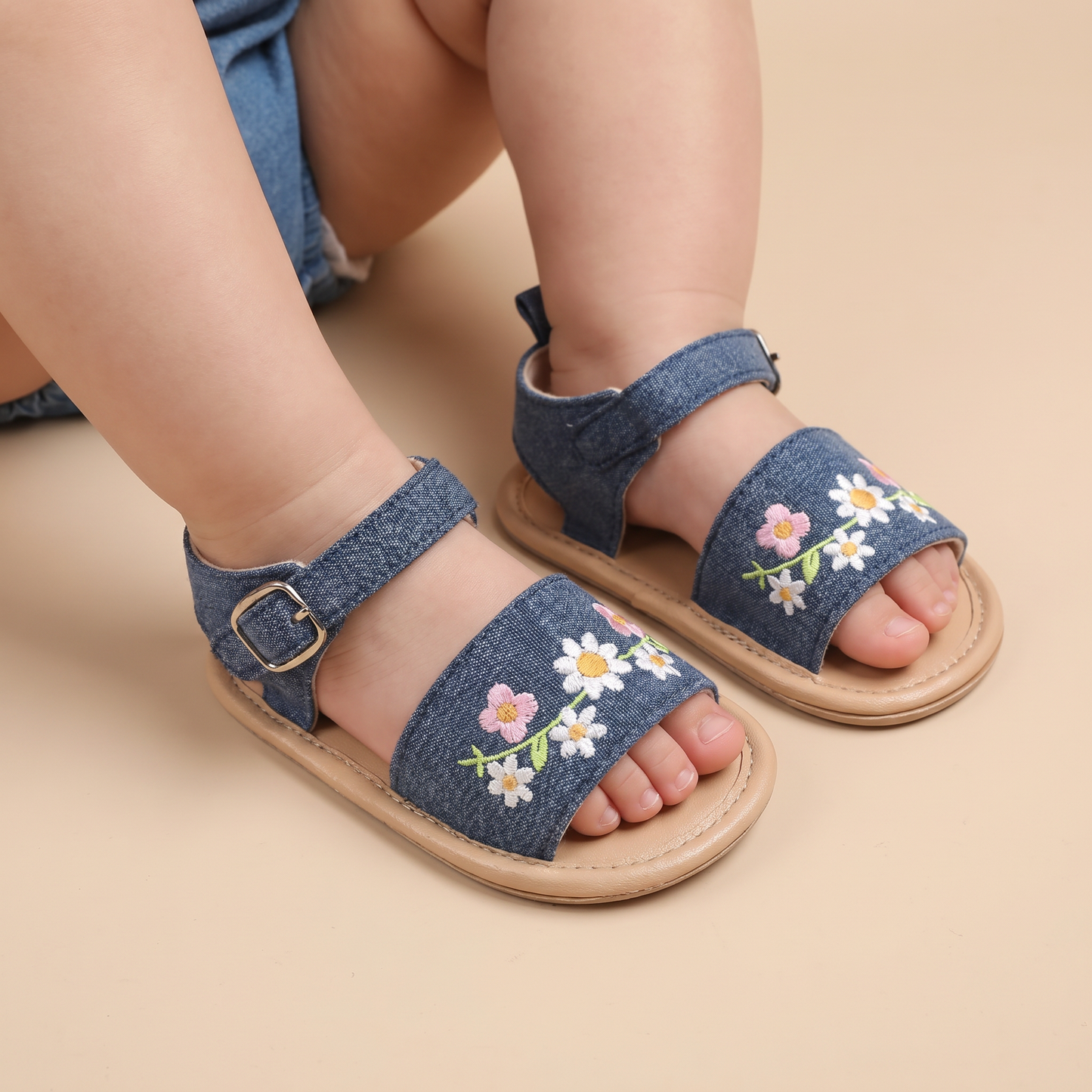 Embroidered Daisy Buckle Sandals