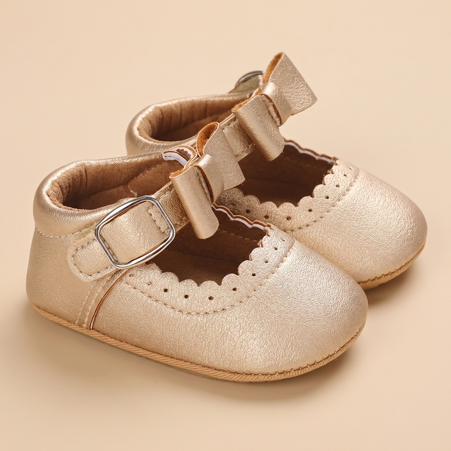 Scallop Bow Mary Jane Shoes