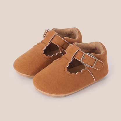 Scallop T-Strap Buckle Shoes