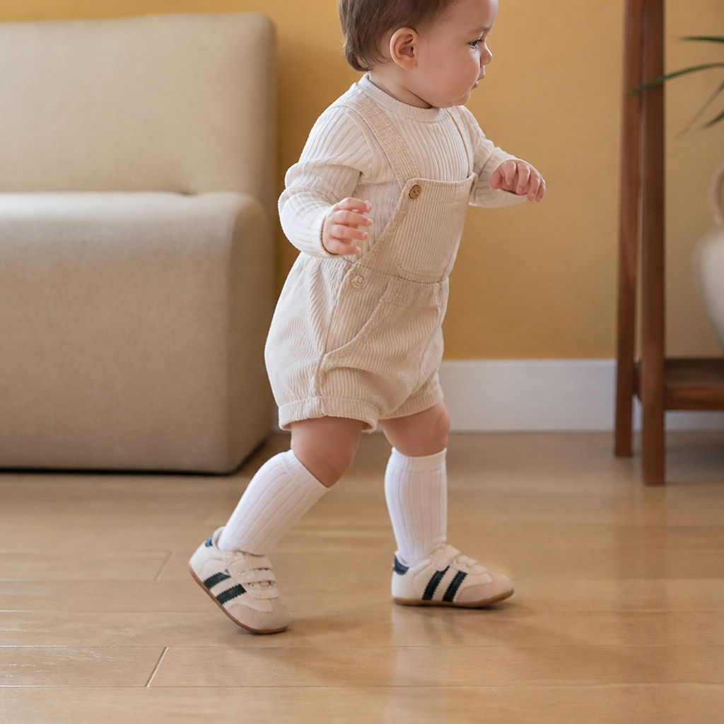 Classic Retro Baby Sneakers – Soft Sole First Walking Shoes